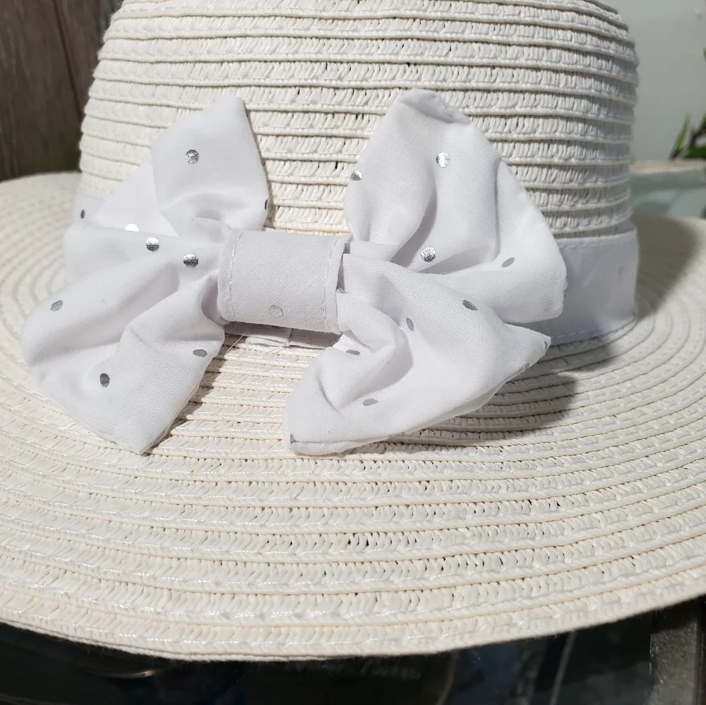 Girls Off-White Wide-Brimmed Straw Hat with Bow- Ages 4-7